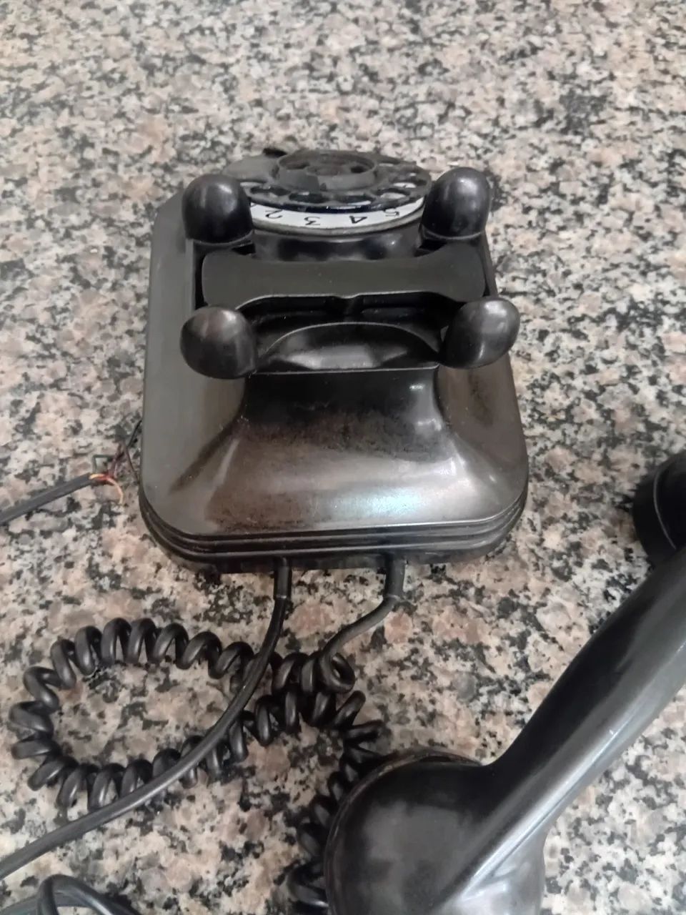 Telefone antigo de baquelite. - Foto 4