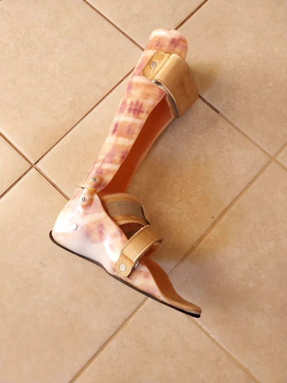 Bota Ortopedica n.39 X pneu e aro 15 de  4 furos. - Foto 4