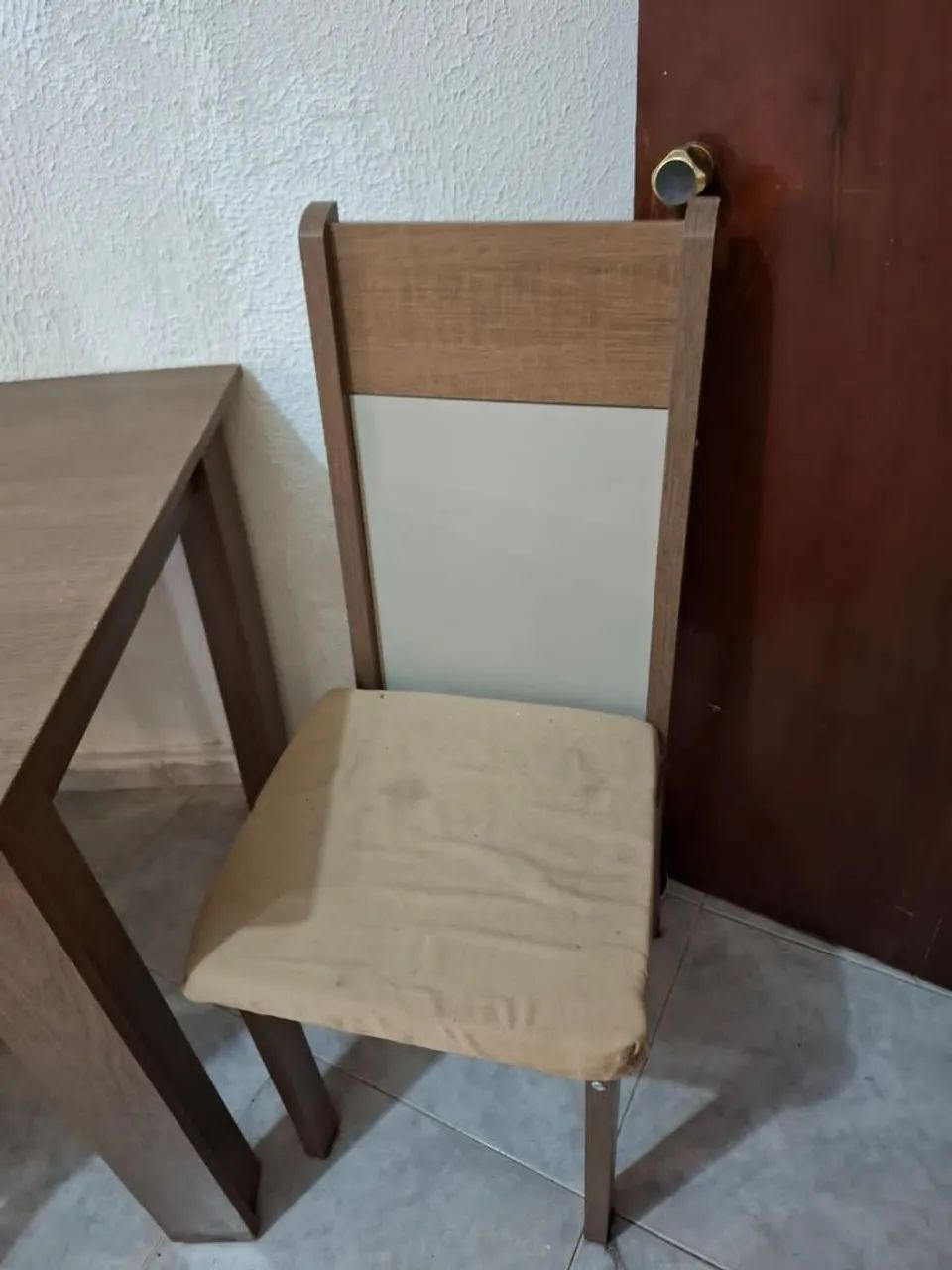 Mesa de jantar com 4 cadeiras 64374837258499124