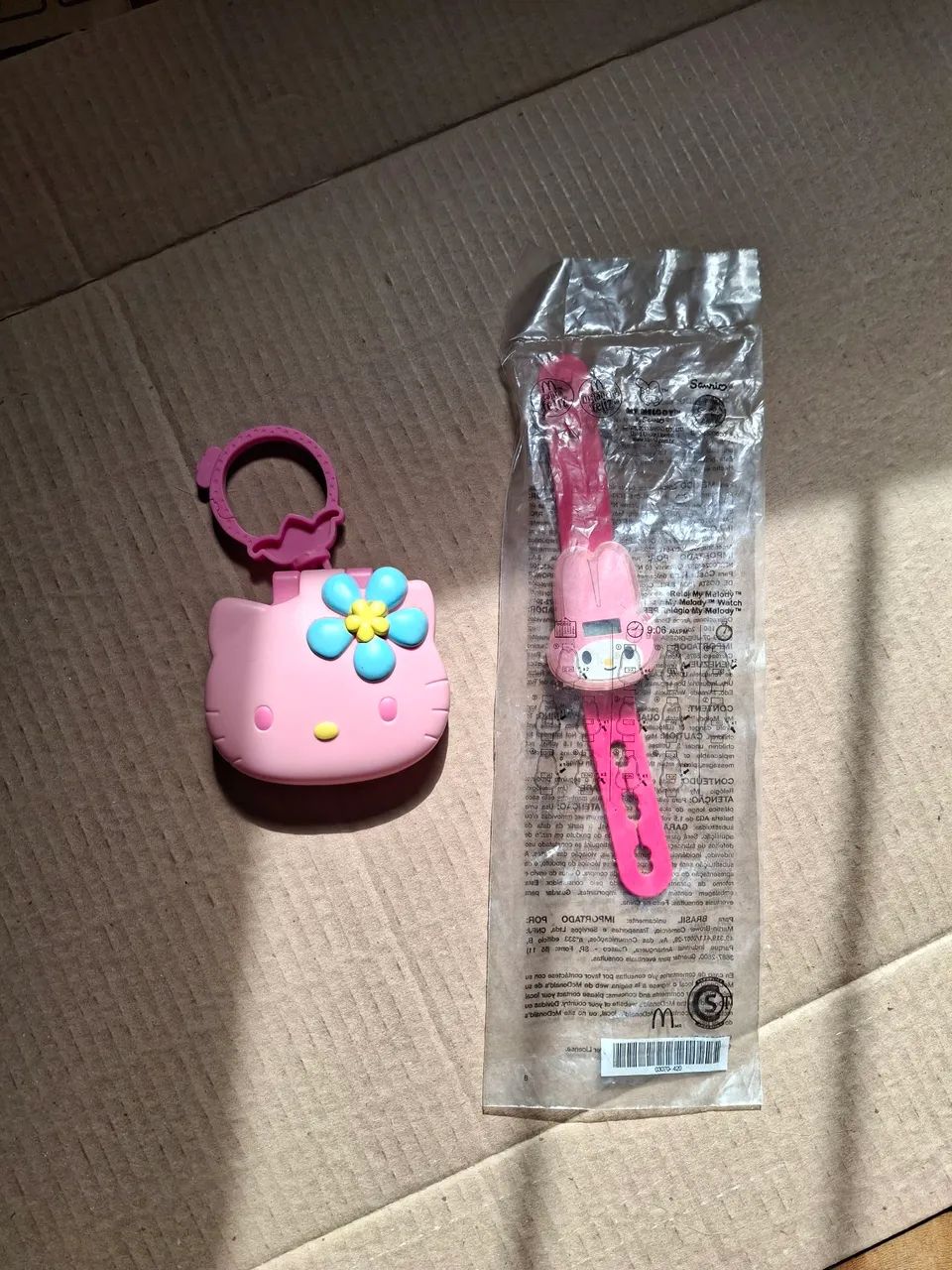 Relogio MyMelody e chaveiro Hello Kitty 