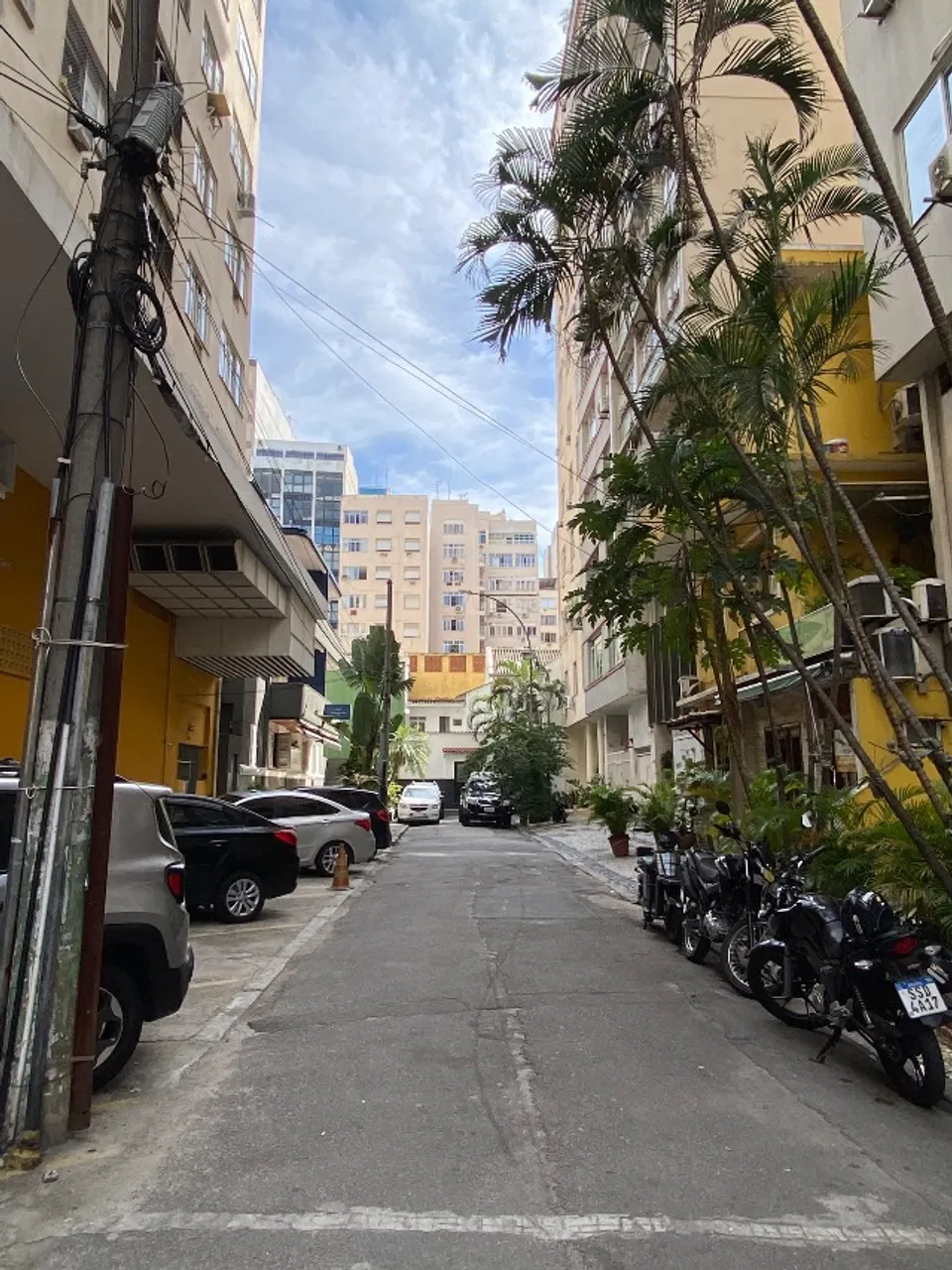 Apto Copacabana bem localizado