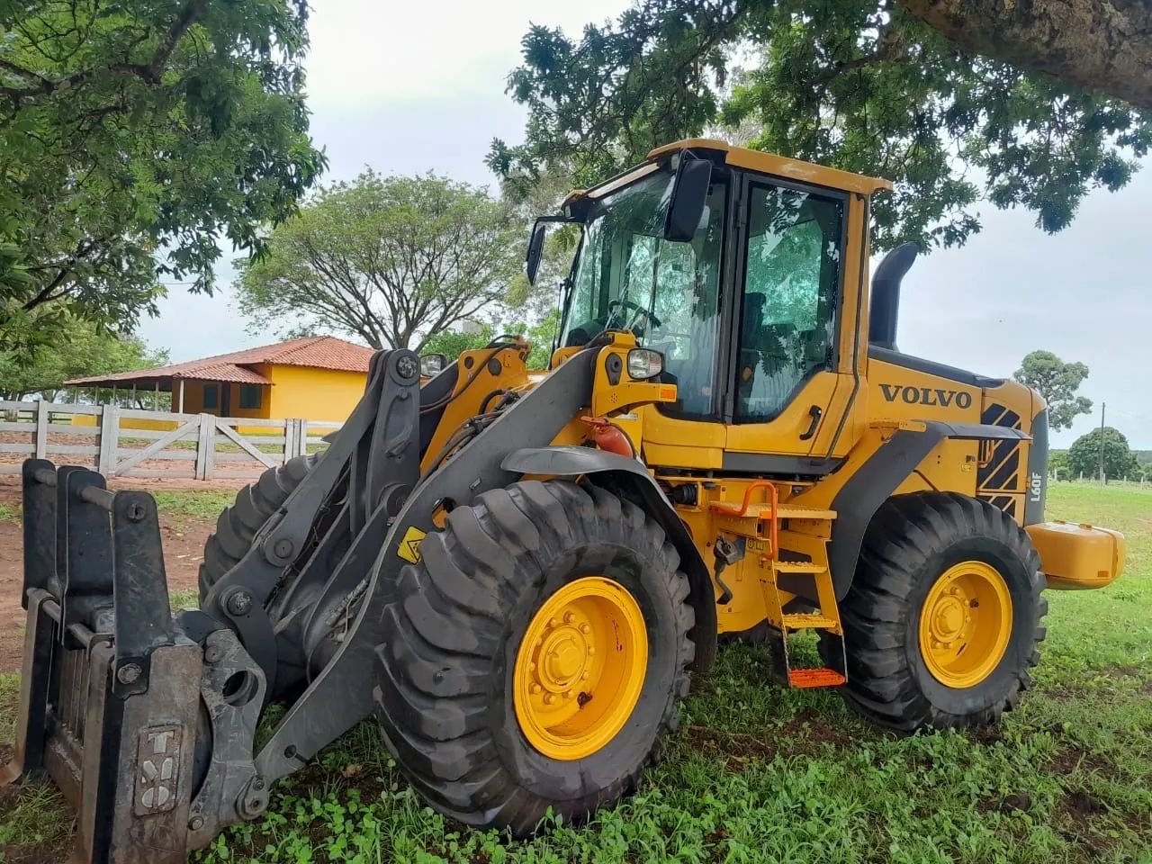 Pá carregadeira l-60 2022  - Foto 2