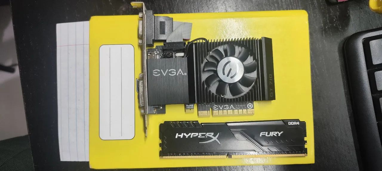 Placa de Vídeo GT 710 + DDR4 8Gb