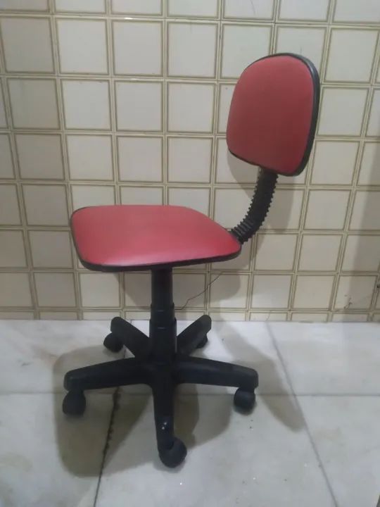 2 Cadeiras de Escritório Giratórias - Foto 5