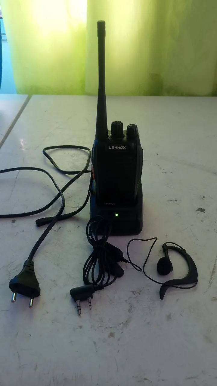 Walkie Talkie LEHXOX com Carregador e Fone