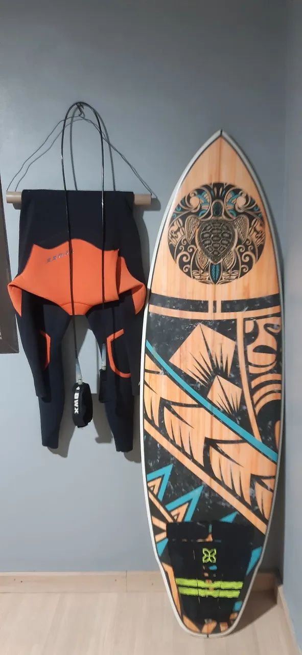 Prancha de Surfe epox 5'10 34 litros-  Surfboard e roupa 3.2 truzz