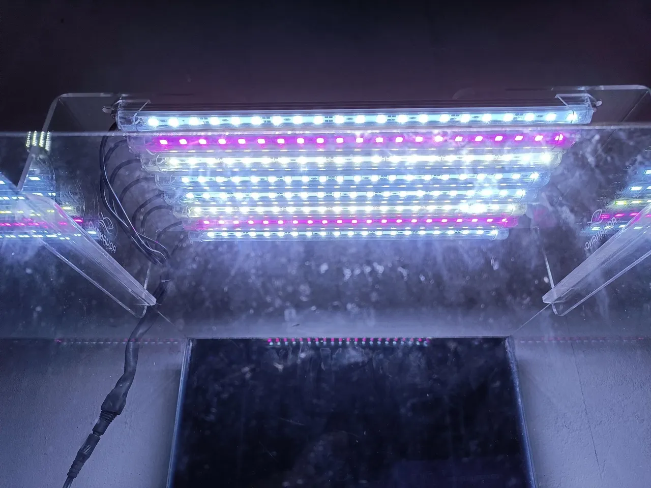 Luminária LED para aquário