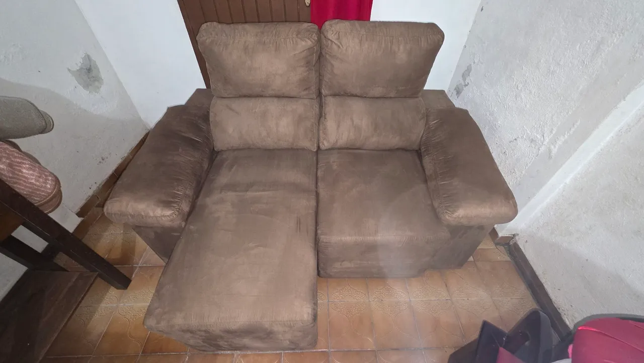 Sofá de canto grande e confortável
