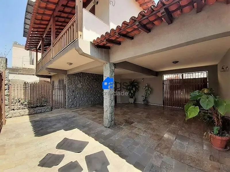 Linda Casa para aluguel