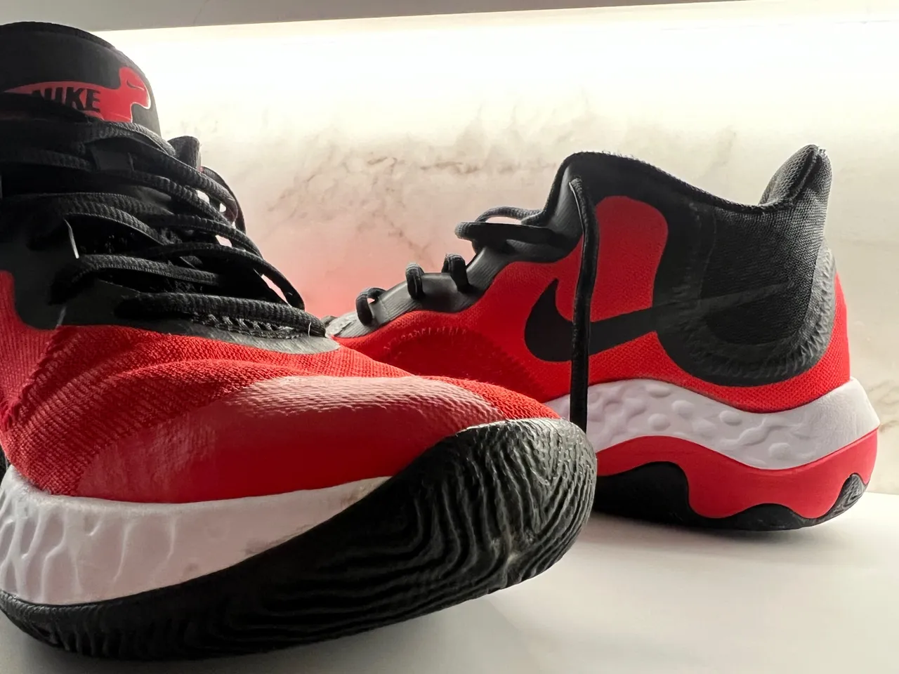 Tênis Nike Vermelho e Preto