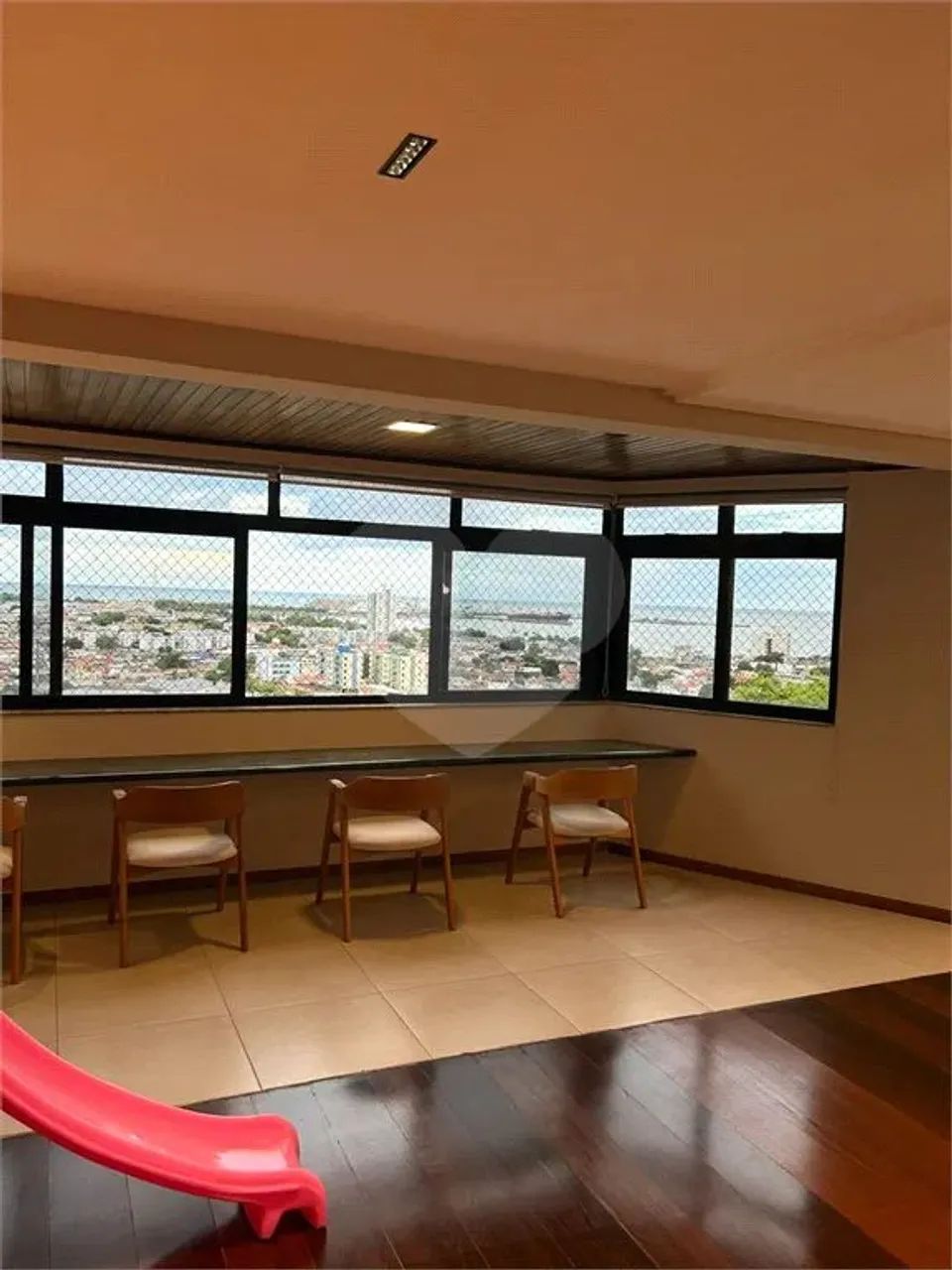Apartamento com 4 quartos à venda em Farol - AL