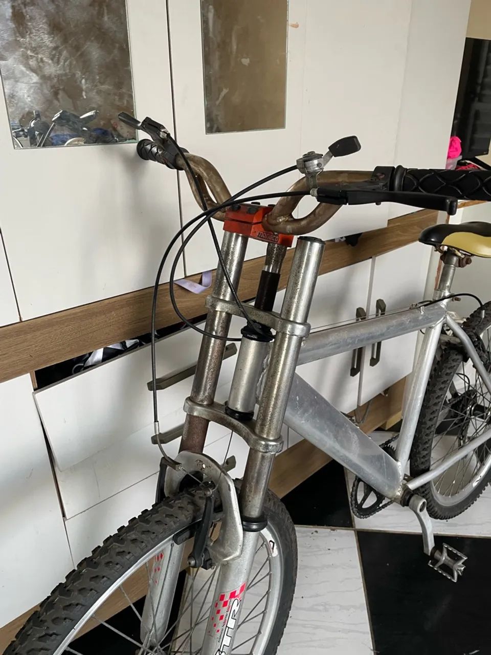BICICLETA QUADRO DE ALUMÍNIO  - Foto 2