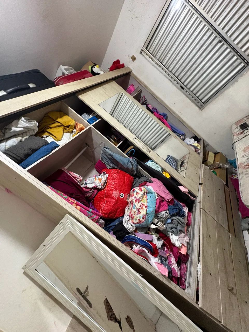 Guarda roupa barato