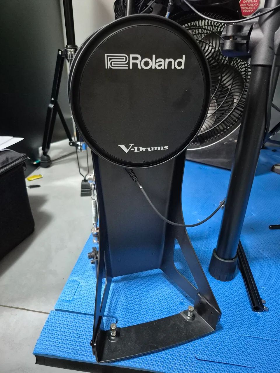 Vendo Pad Roland KD 10, preto, usado
