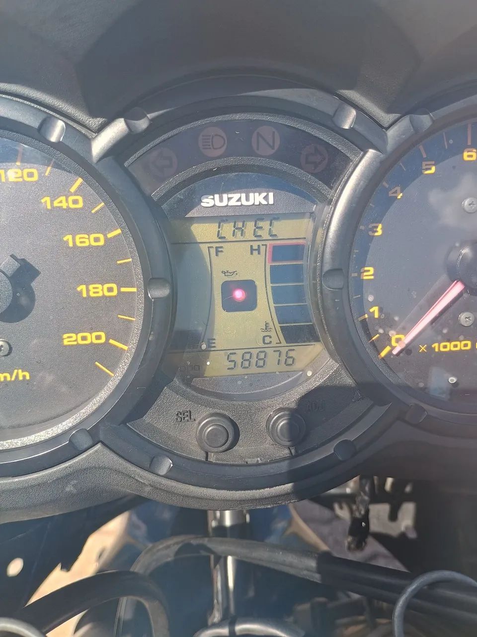 SUZUKI DL 650 V-STROM 2010 - Foto 5