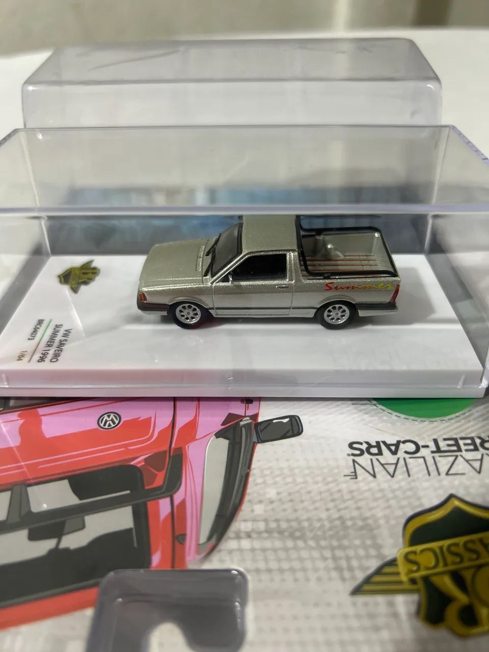 Volkswagen Saveiro Summer Prata - 1/64 - Br Classics - Foto 2