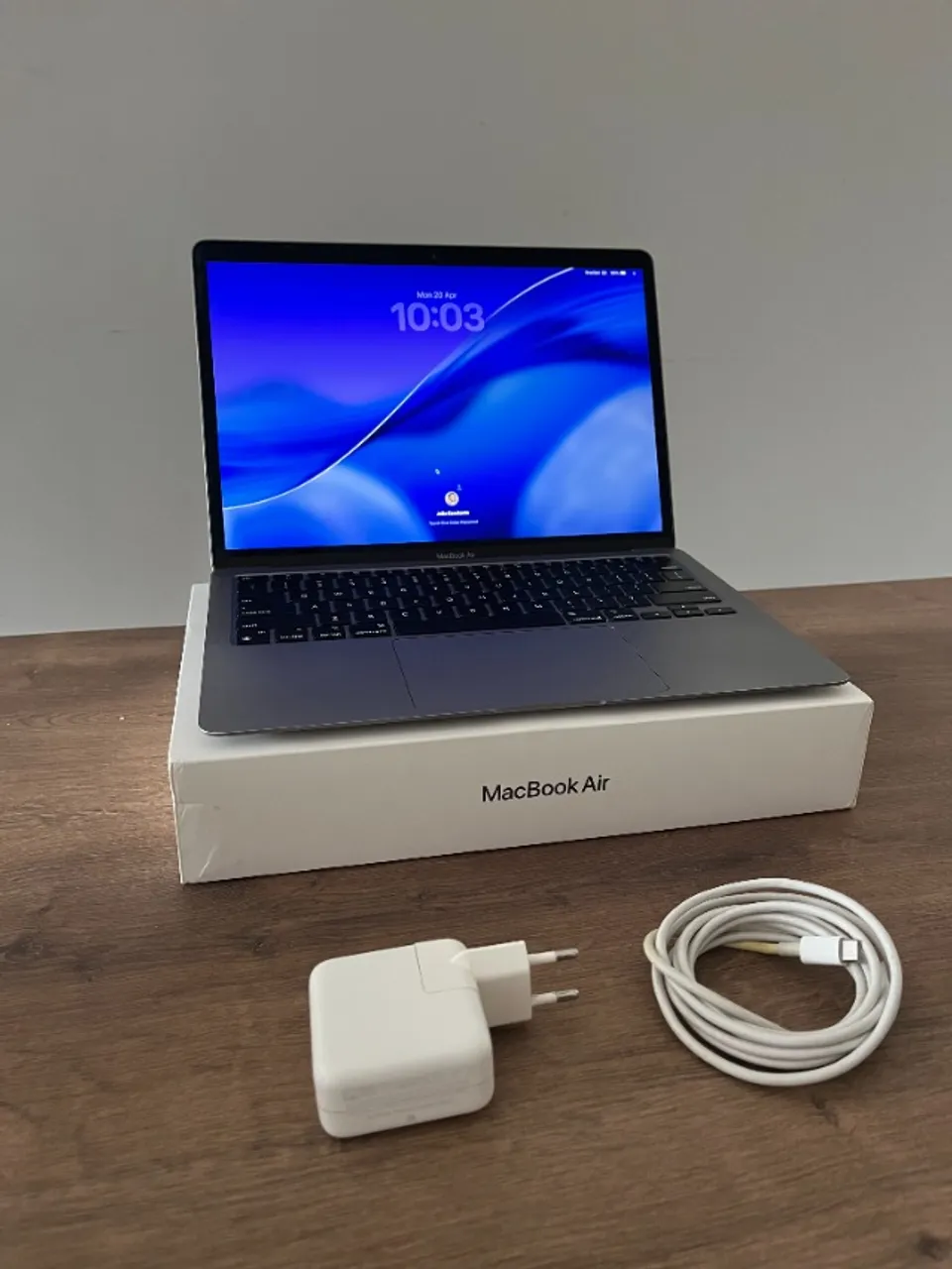Macbook Air M1 (2020) - 16gb RAM / 512gb SSD - Notebooks