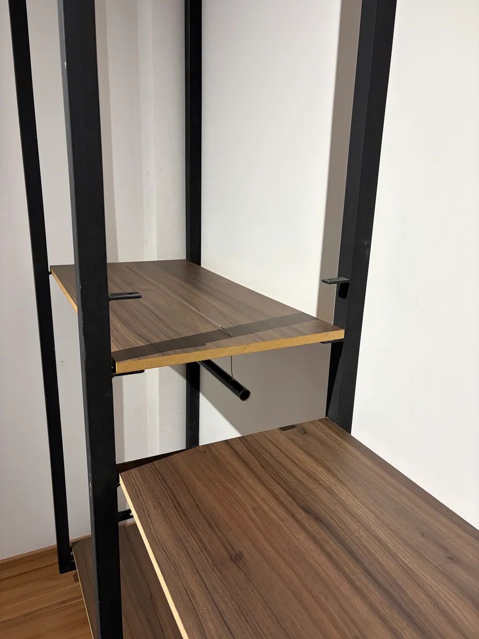 Guarda roupa aberto em aço e mdf 18mm - Foto 4