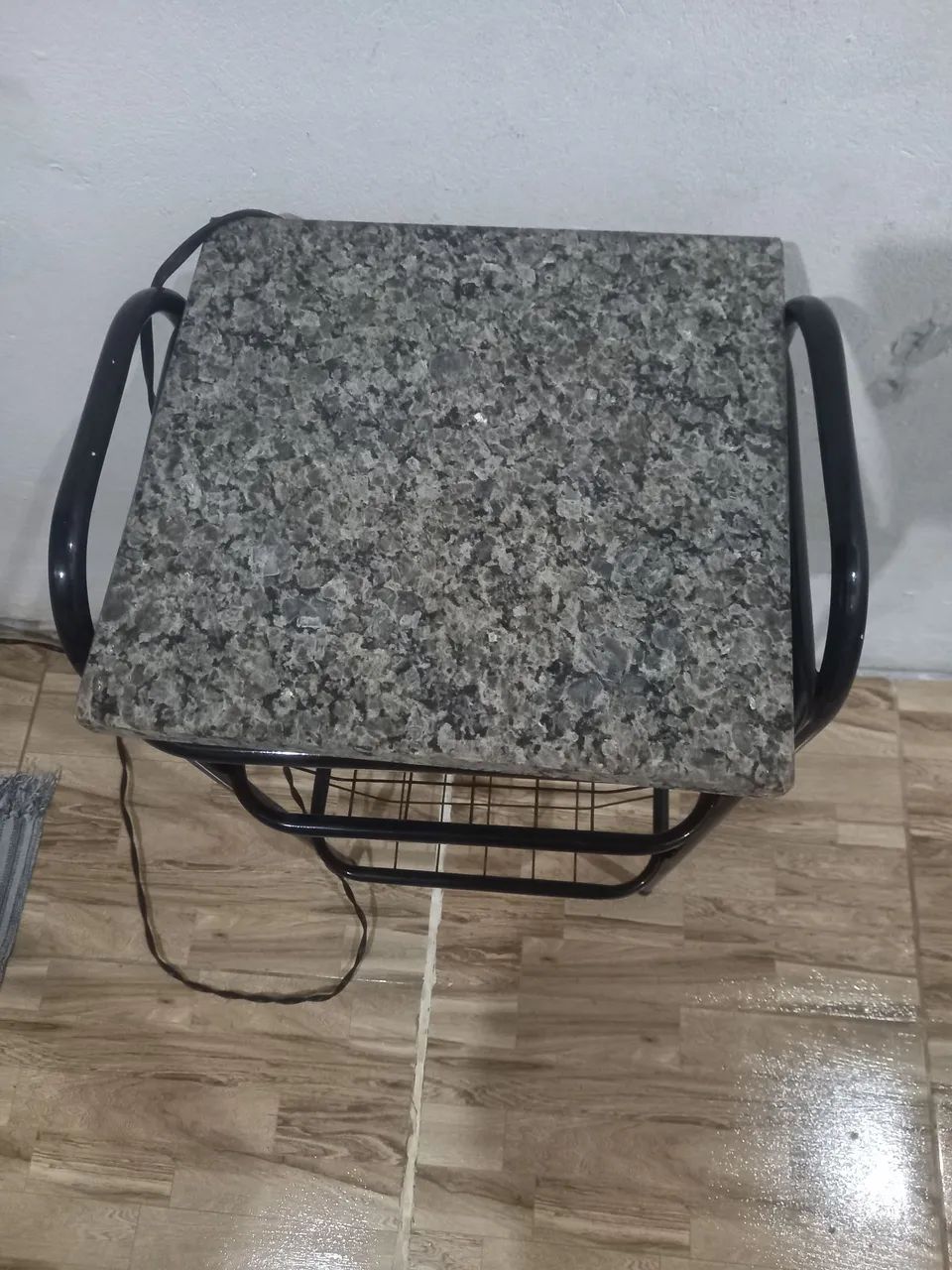 Vendo fruteira com pedra de manore nova 