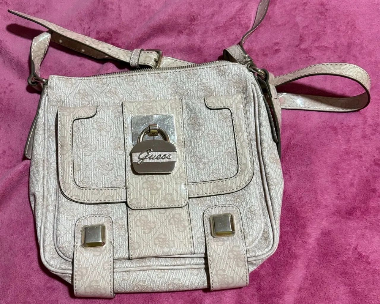 Bolsa Guess alça transversal rosa claro 