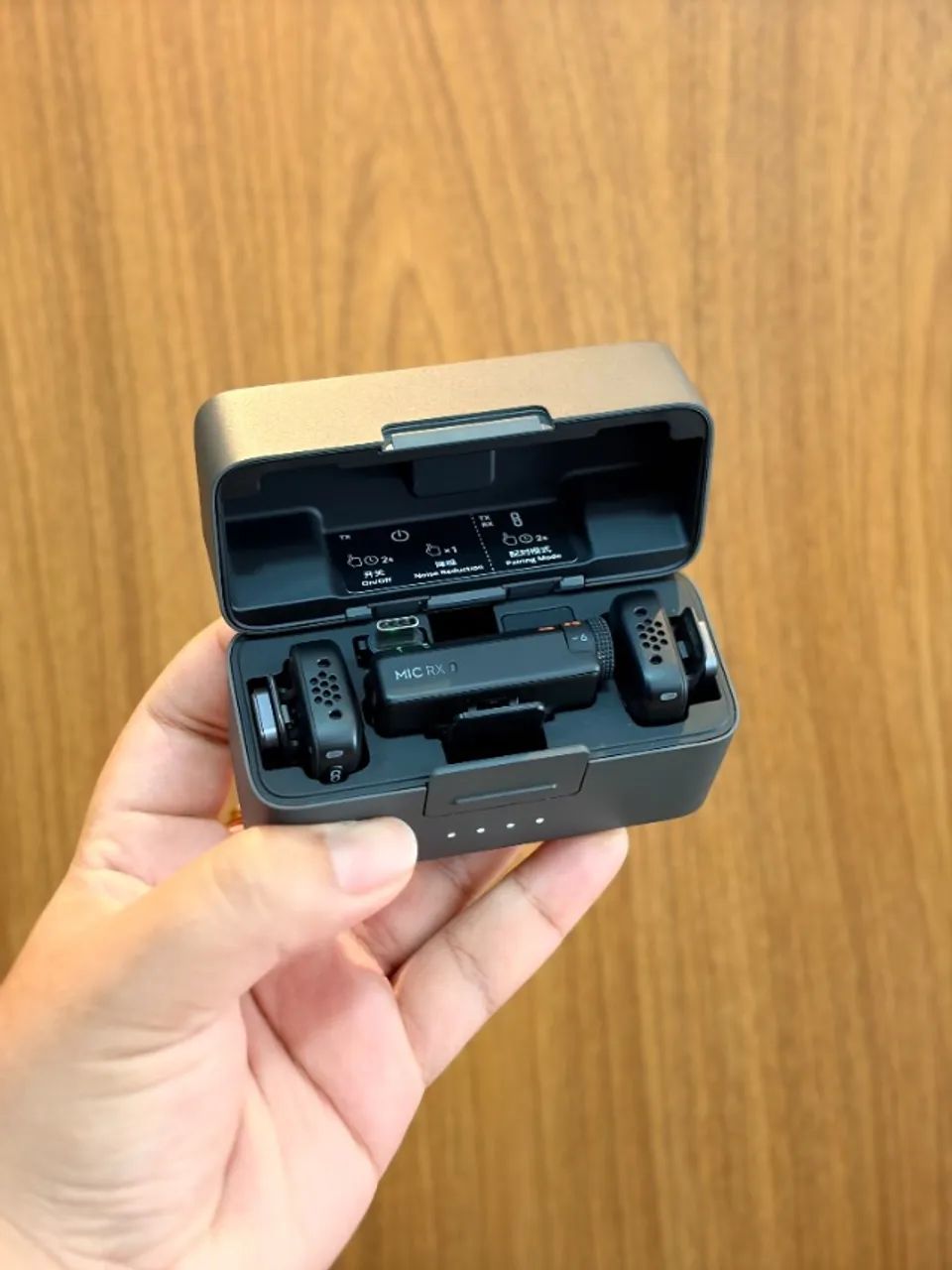 Microfone Sem Fio DJI Mic Mini (2 TX Microfone + 1 RX Receptor com Case de Carregamento) - Foto 3