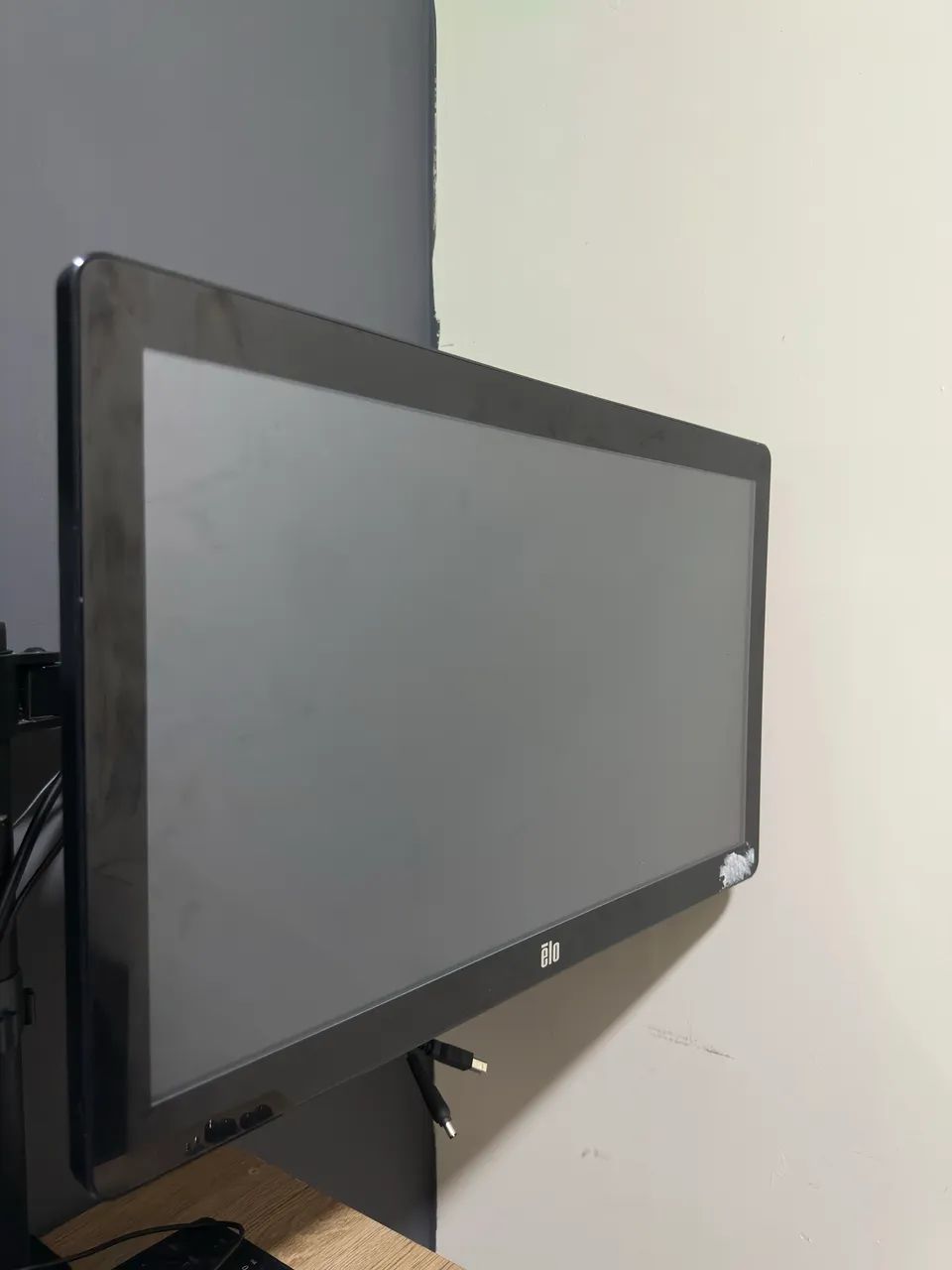 Monitor touch 2202L led 21,5  - Foto 3