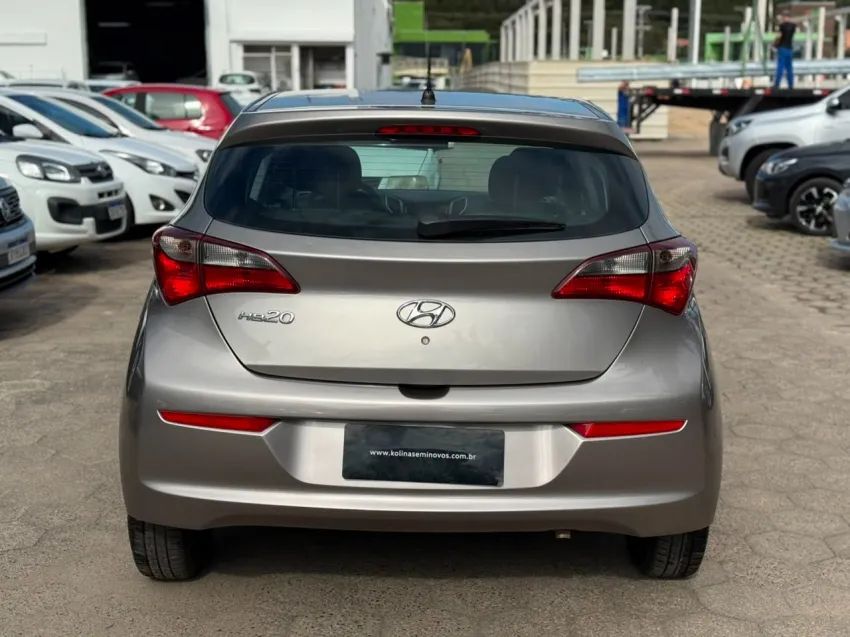 Hyundai HB20 Unique 1.0 Flex 12V Mec. 2019 - Foto 5