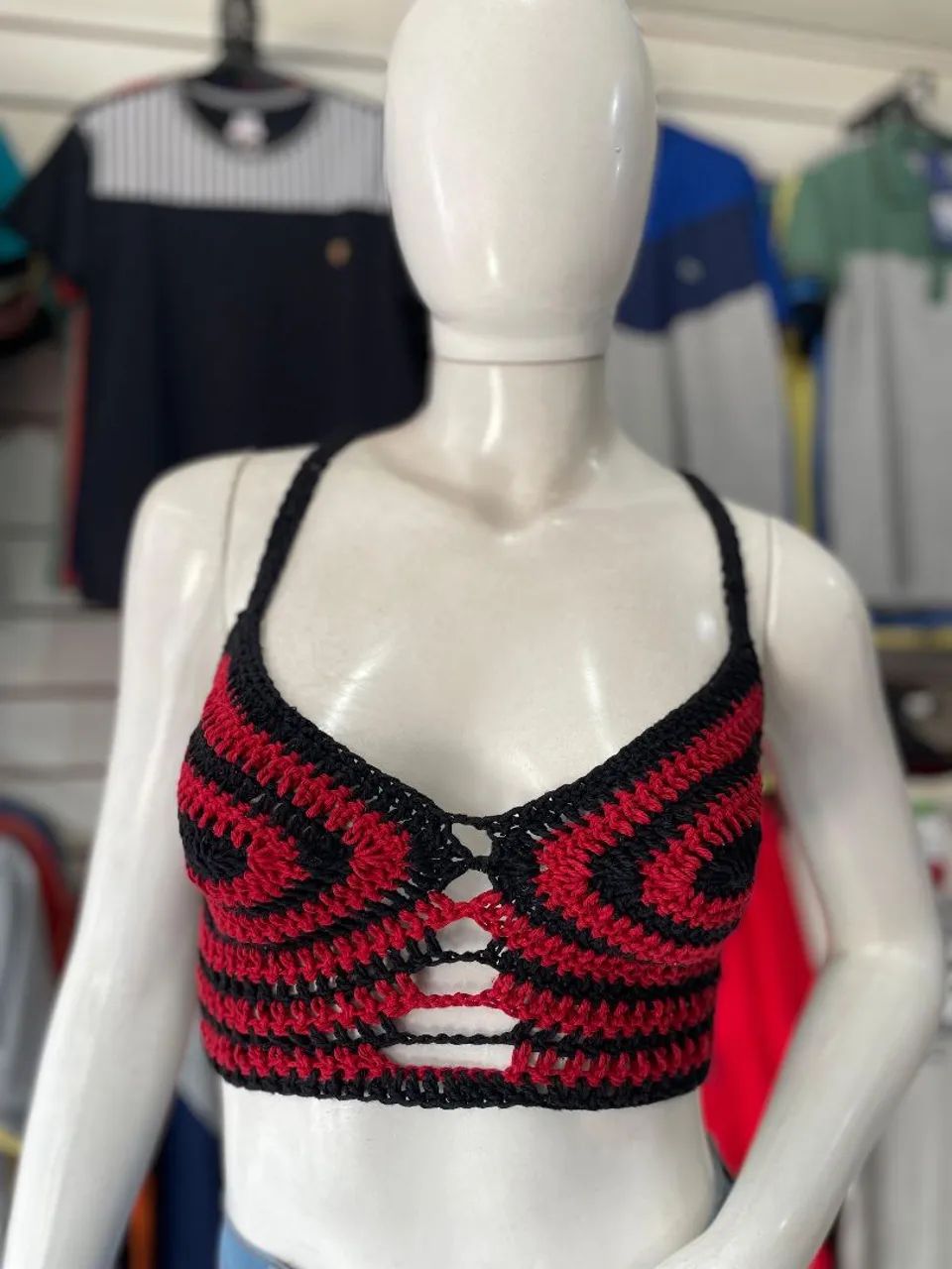 Cropped de crochê artesanal lilás  - Foto 5