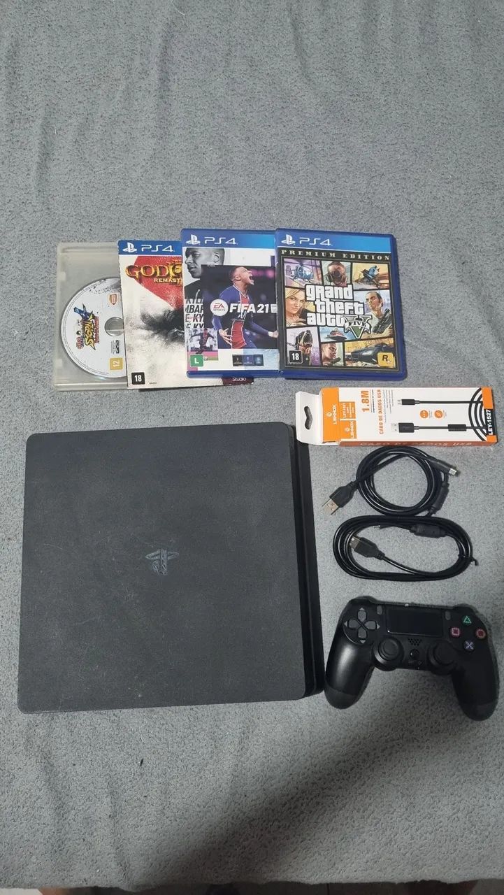 PlayStation 4 - PS4