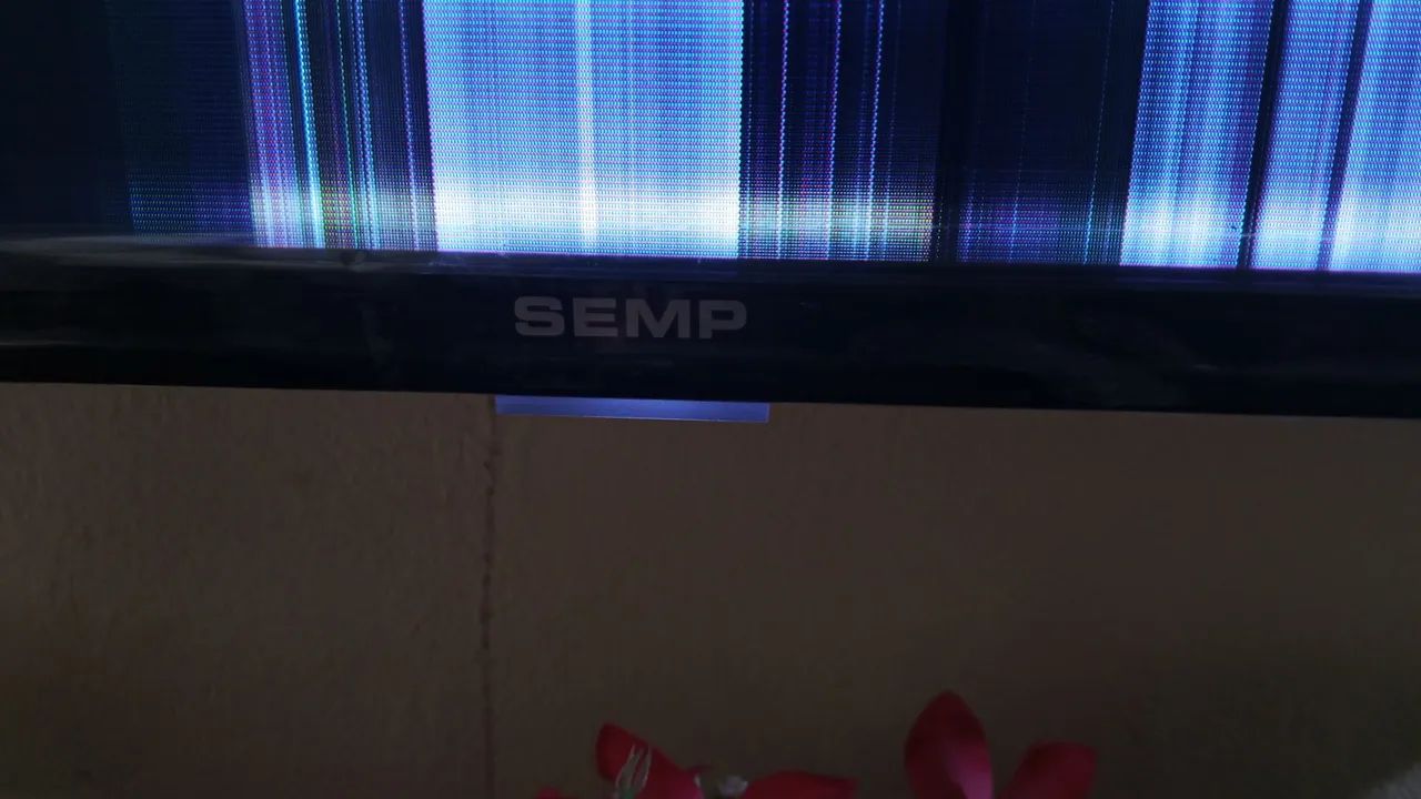 Smartv Semp Roku TV 43 polegadas (com defeito) - Foto 2