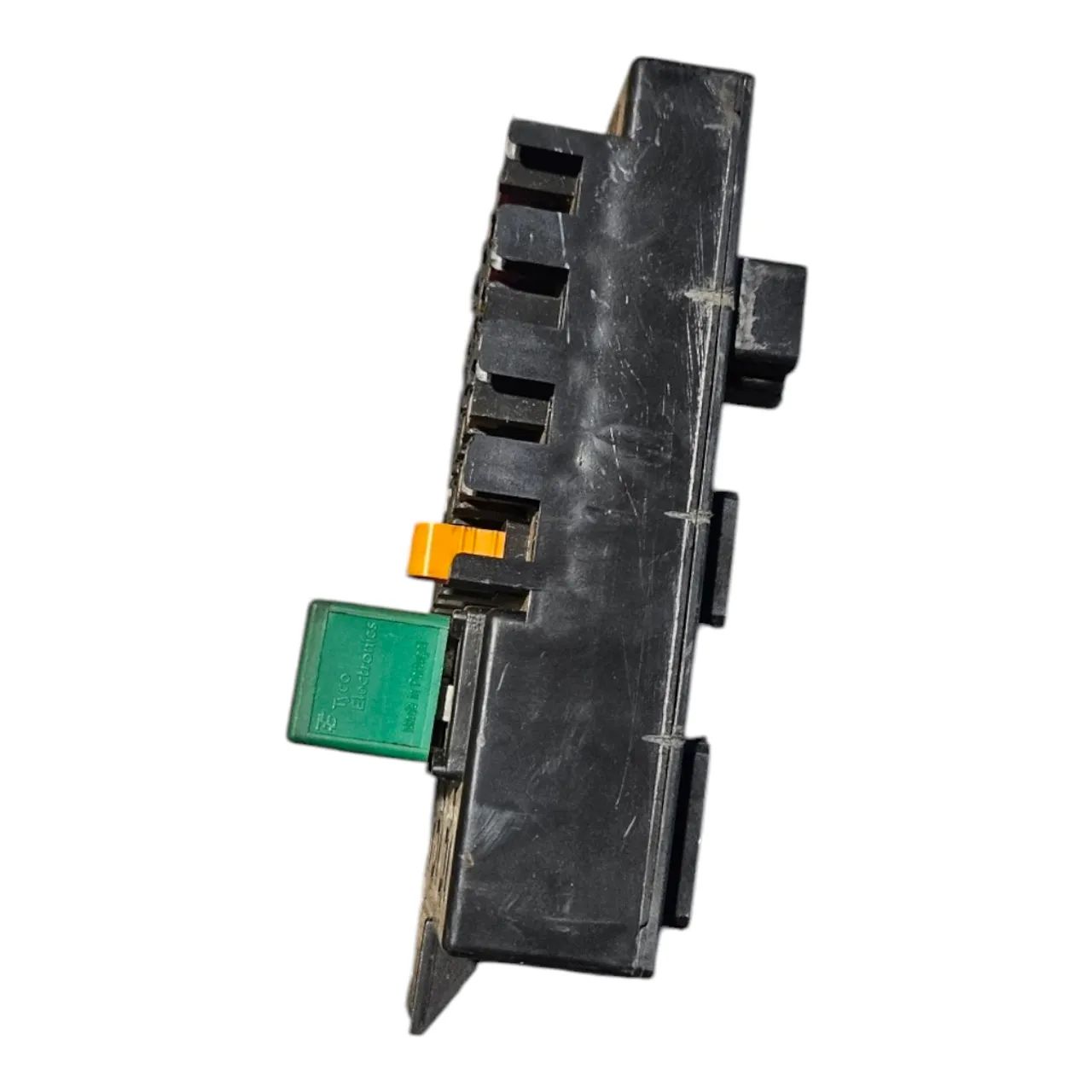 Caixa de fusiveis IVECO TECTOR 240E22 2014 - Foto 3