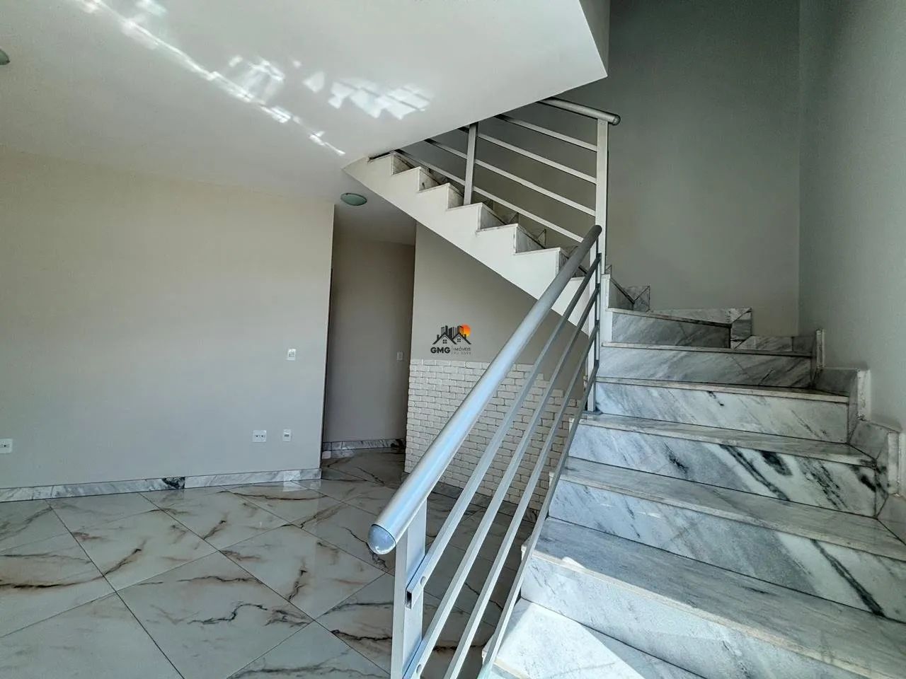 APARTAMENTO DE COBERTURA COM 3 QUARTOS - Foto 2