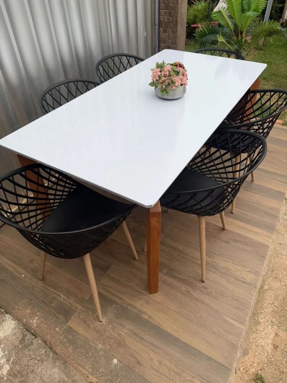 Mesa  com 6 cadeiras 