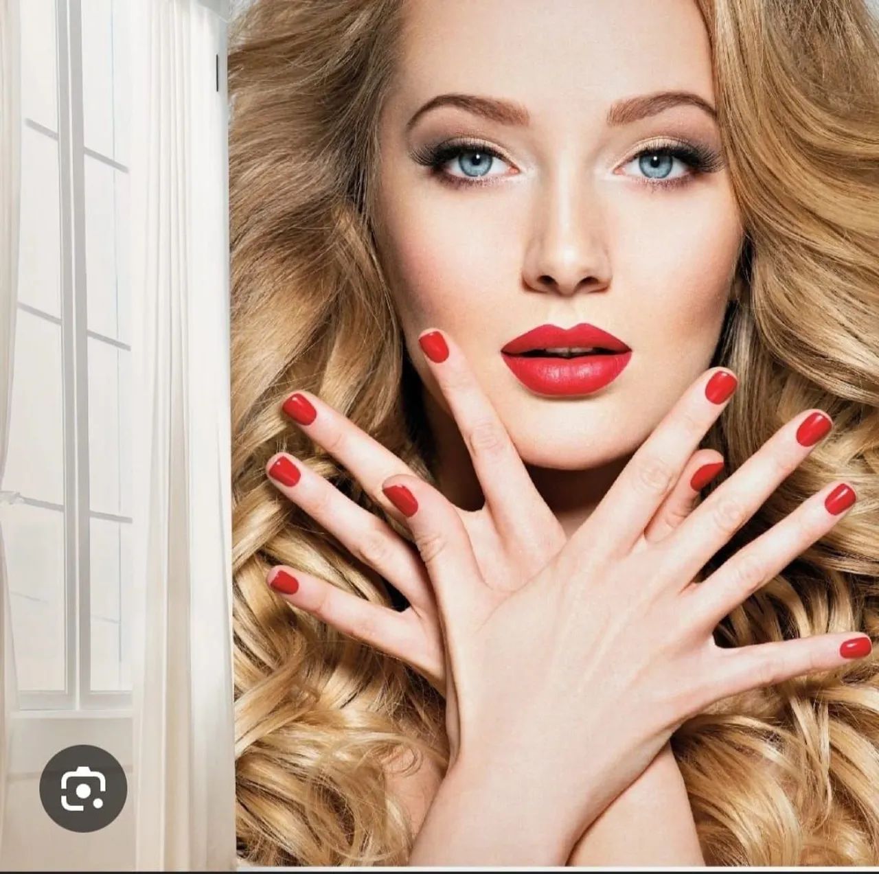 Contrato  manicure com experiência 