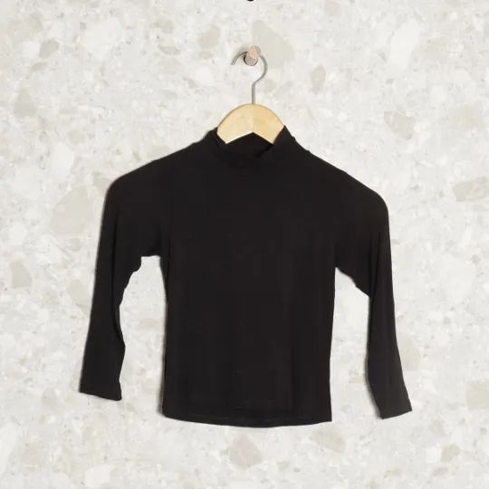 BLUSA PRETA