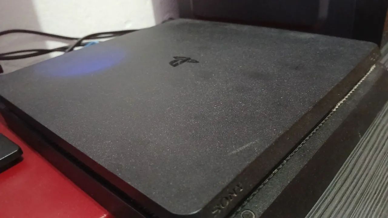 Ps4 slim com 410 Gb com ótimo estado  - Foto 2