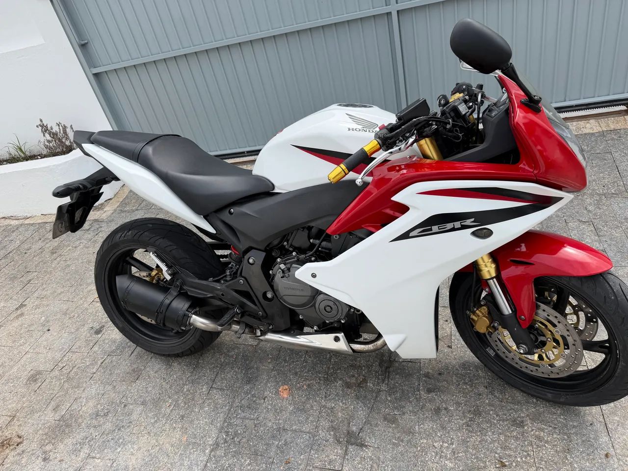 Honda CBR 600F - 2013 - 23 mil km 