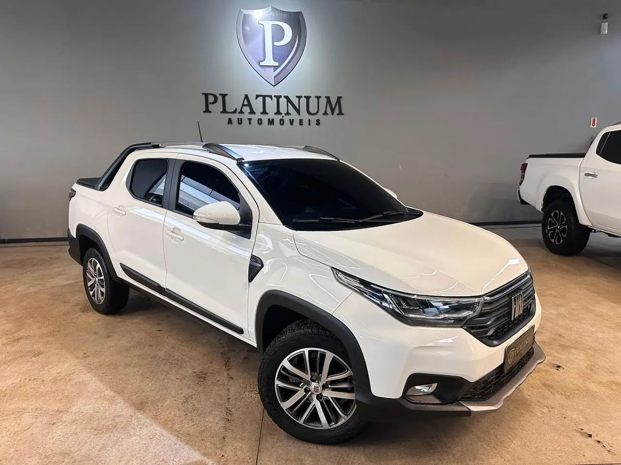 Fiat Strada Volcano 1.3 Flex 8V CD Aut. 2024 - Foto 3