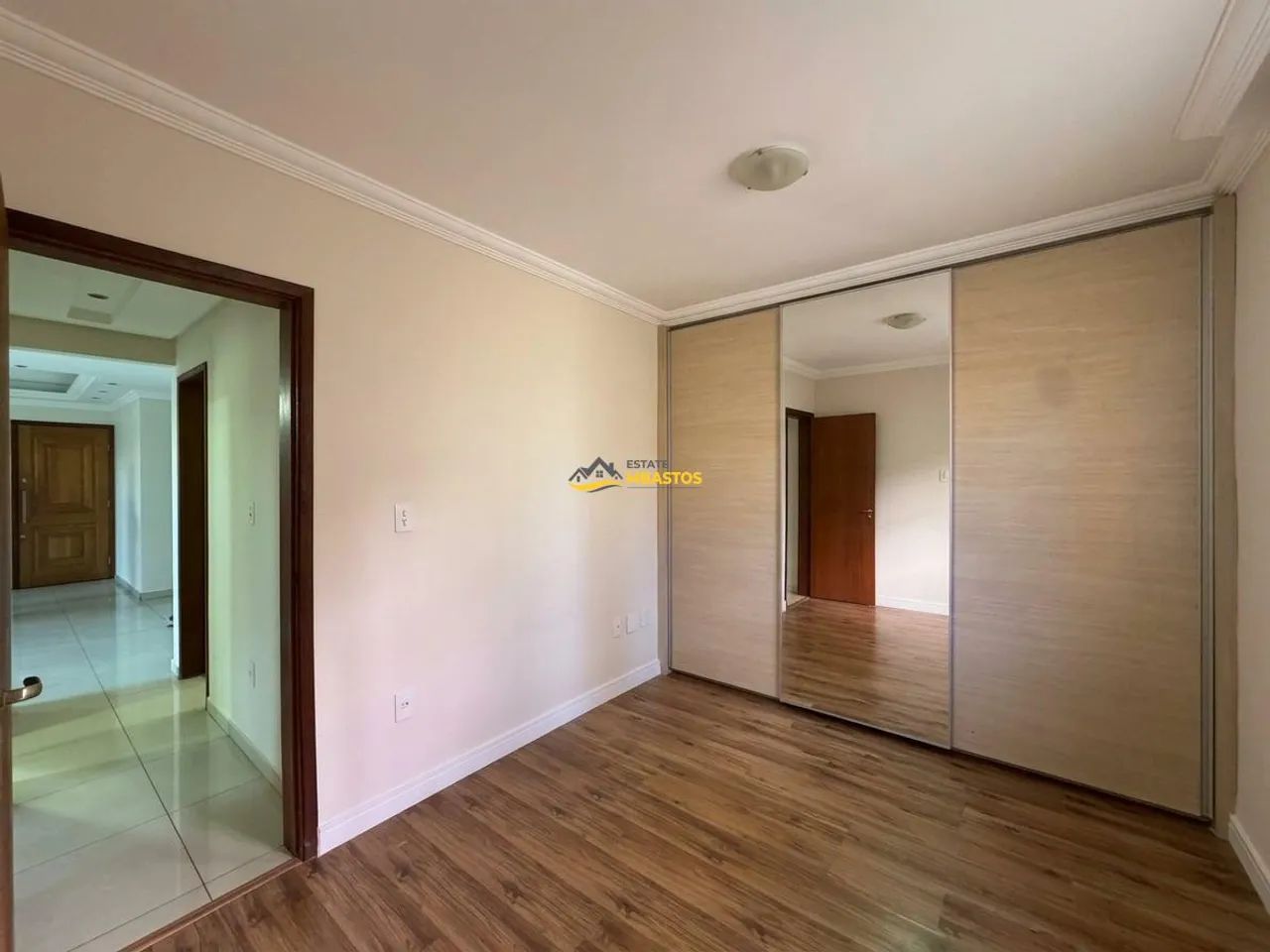 Apartamento com Área Privativa 3 Quartos e 2 Vagas no Serrano REF: 22654 - Foto 5