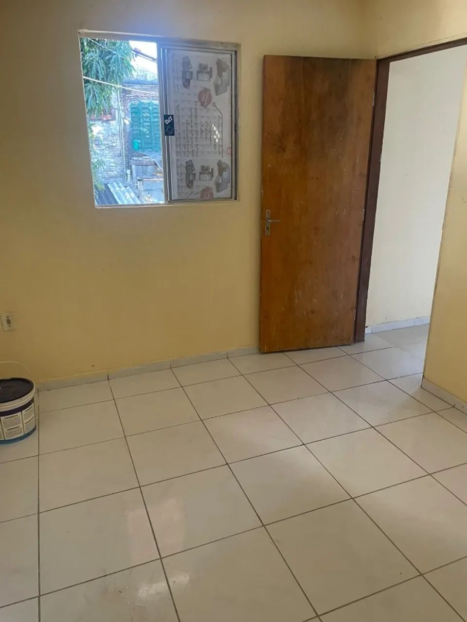 Alugo Casa