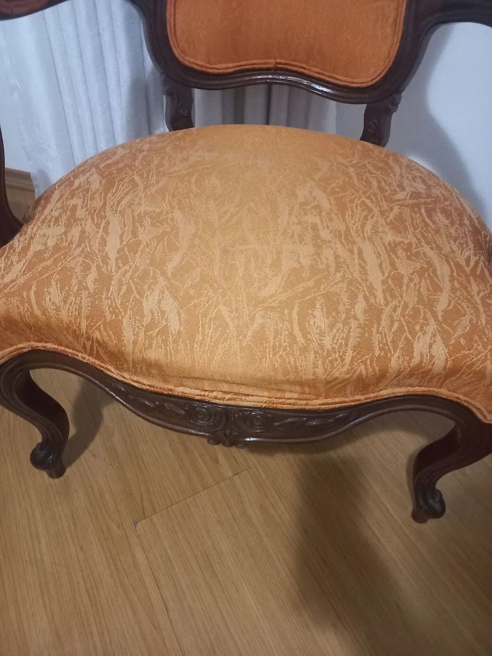 Vendo cadeira Luiz XV