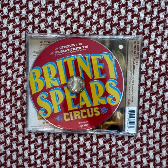 Britney Spears - Single Circus - Foto 2