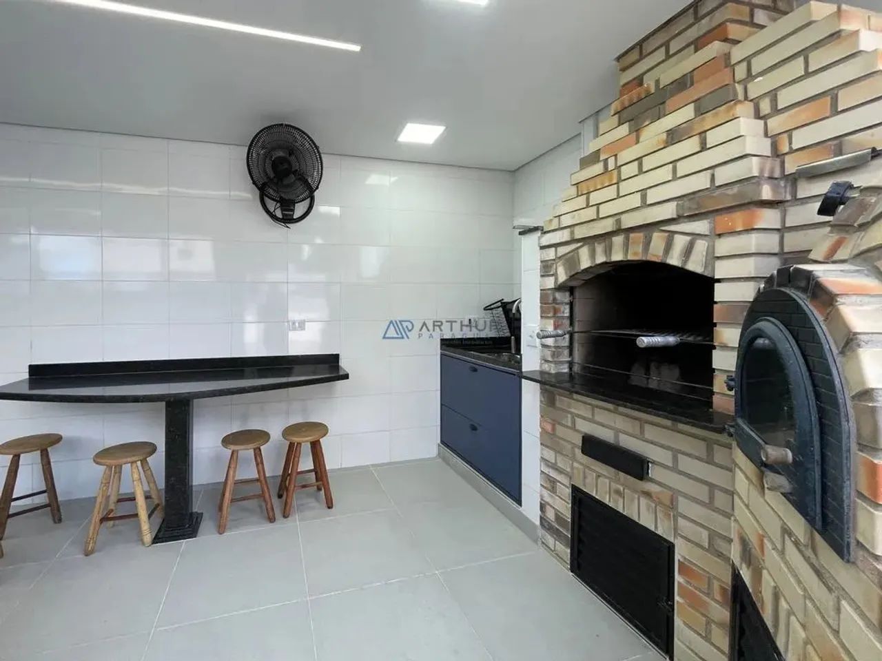 Cobertura à Venda em Praia Grande com 4 quartos, 3 banheiros, 3 vagas e 300m² - Foto 3