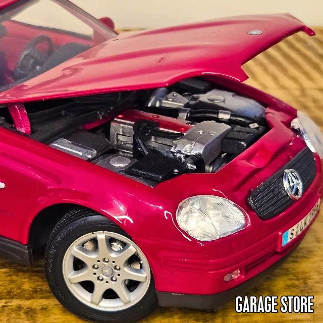 Miniatura Mercedes-Benz SLK 230 1:18 - Maisto - Hobbies e coleções