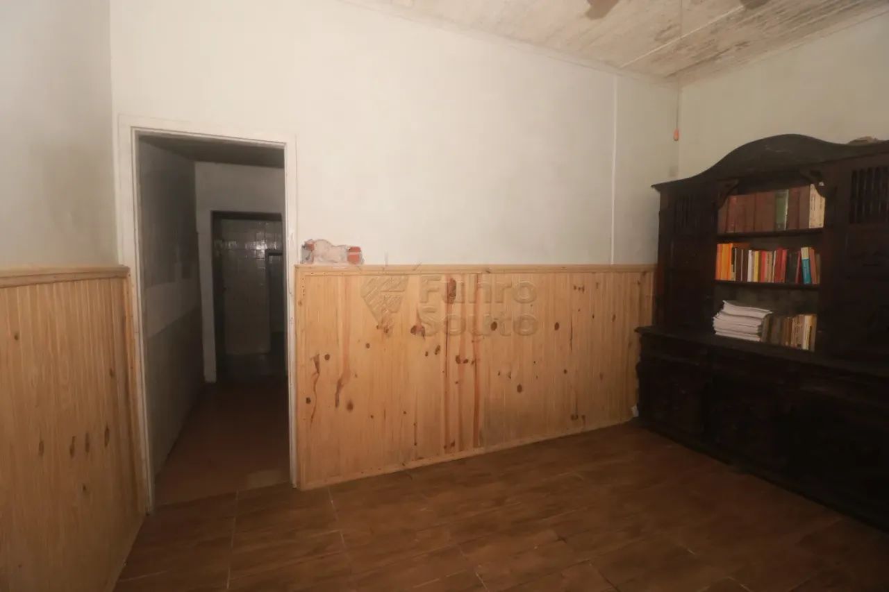 Casa comercial próxima à UCPel no bairro Santa Cruz - Foto 2
