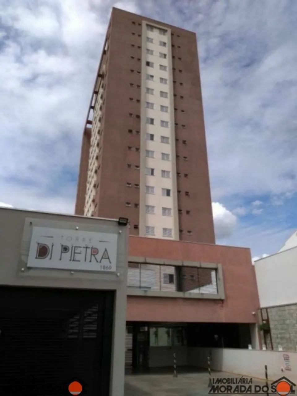Apartamento Padrão à venda em Vila Bosque, Maringá-PR