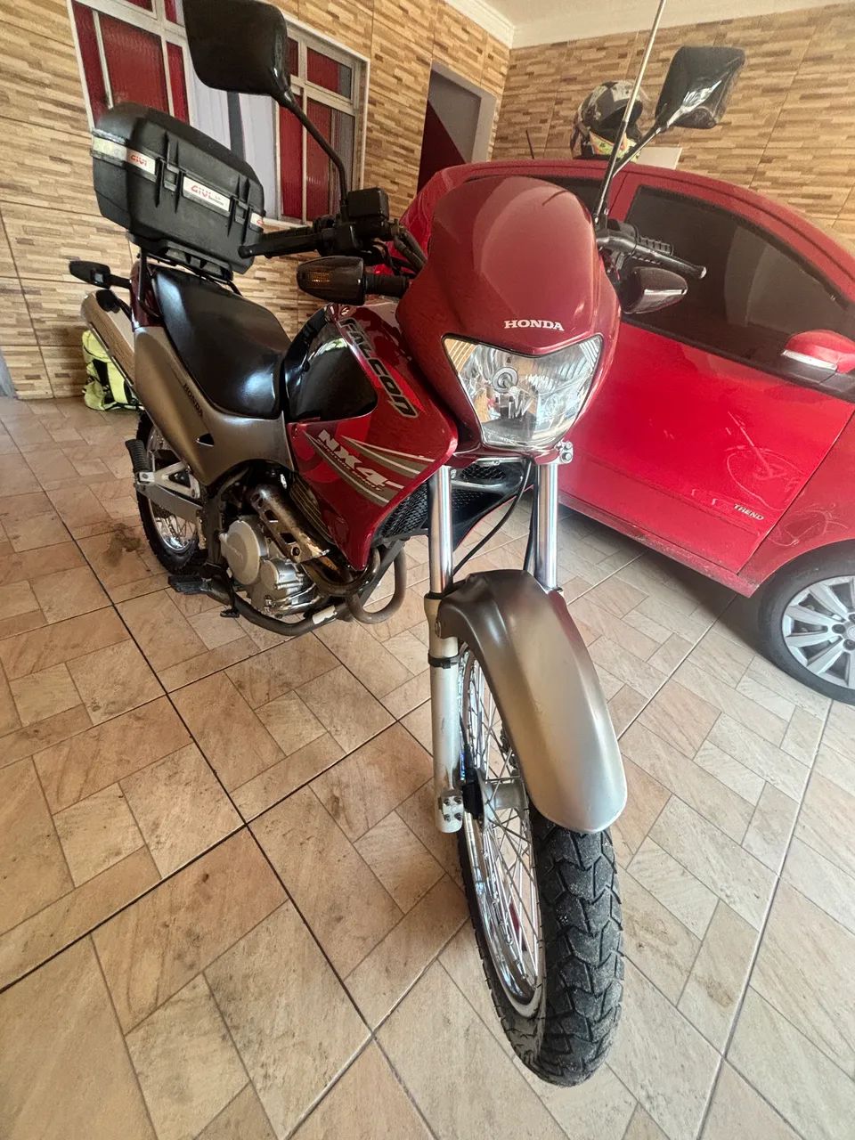 Falcon 400  - Foto 2