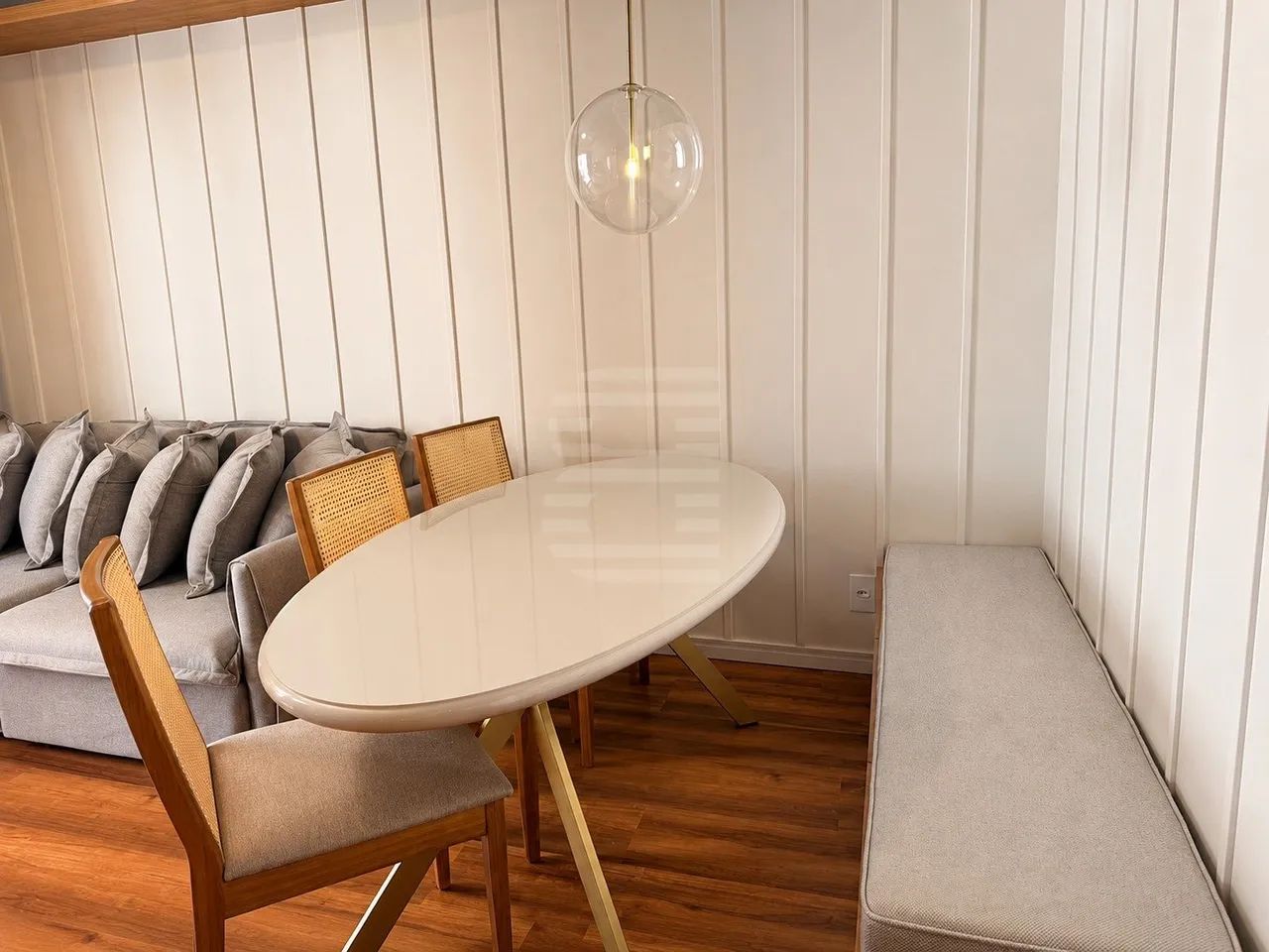 Apartamento Mobiliado no Cambui, 1 suite e varanda - Foto 4
