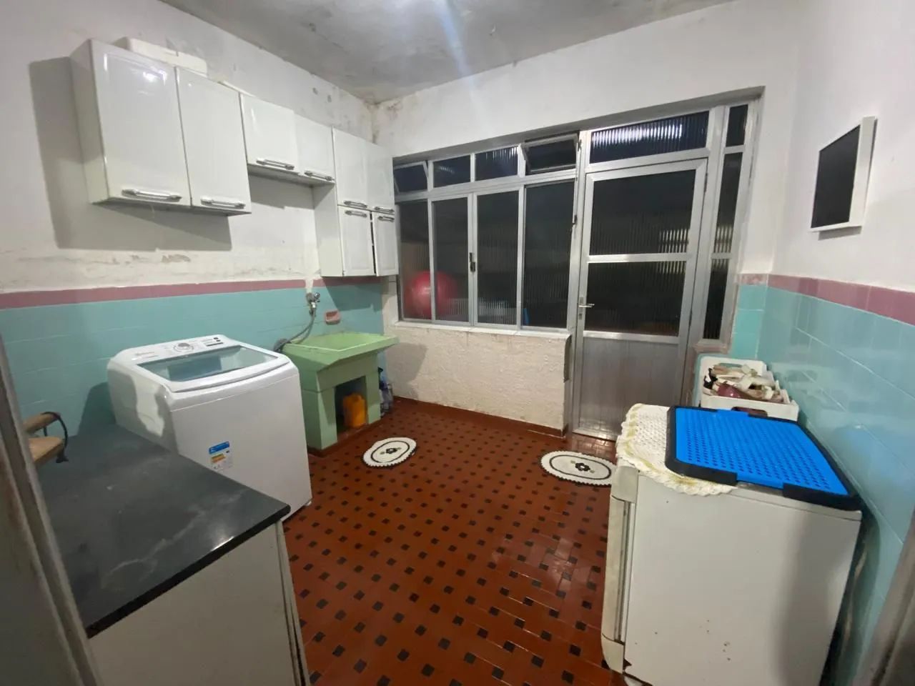Casa clássica com 3 dormitórios, edícula e quintal na Vila Nova - Foto 5