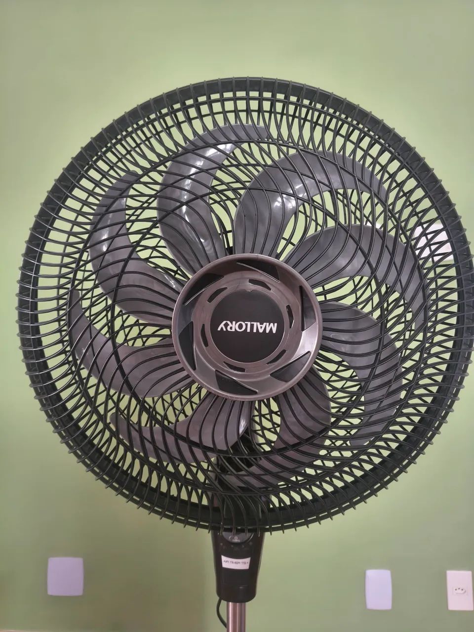 Ventilador coluna Mallory  - Foto 2